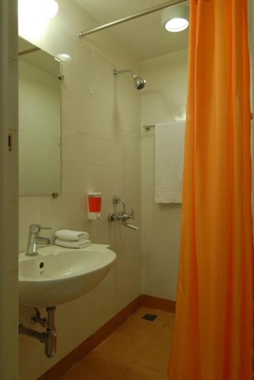 Nashik Hotel Стая снимка