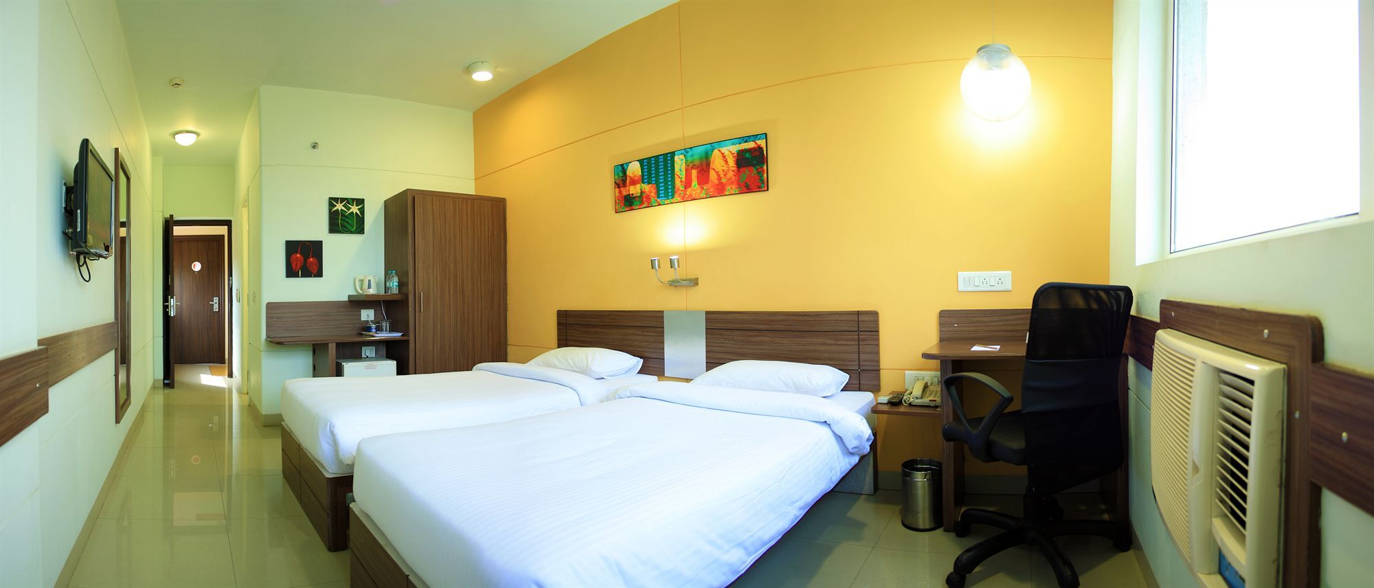Nashik Hotel Екстериор снимка