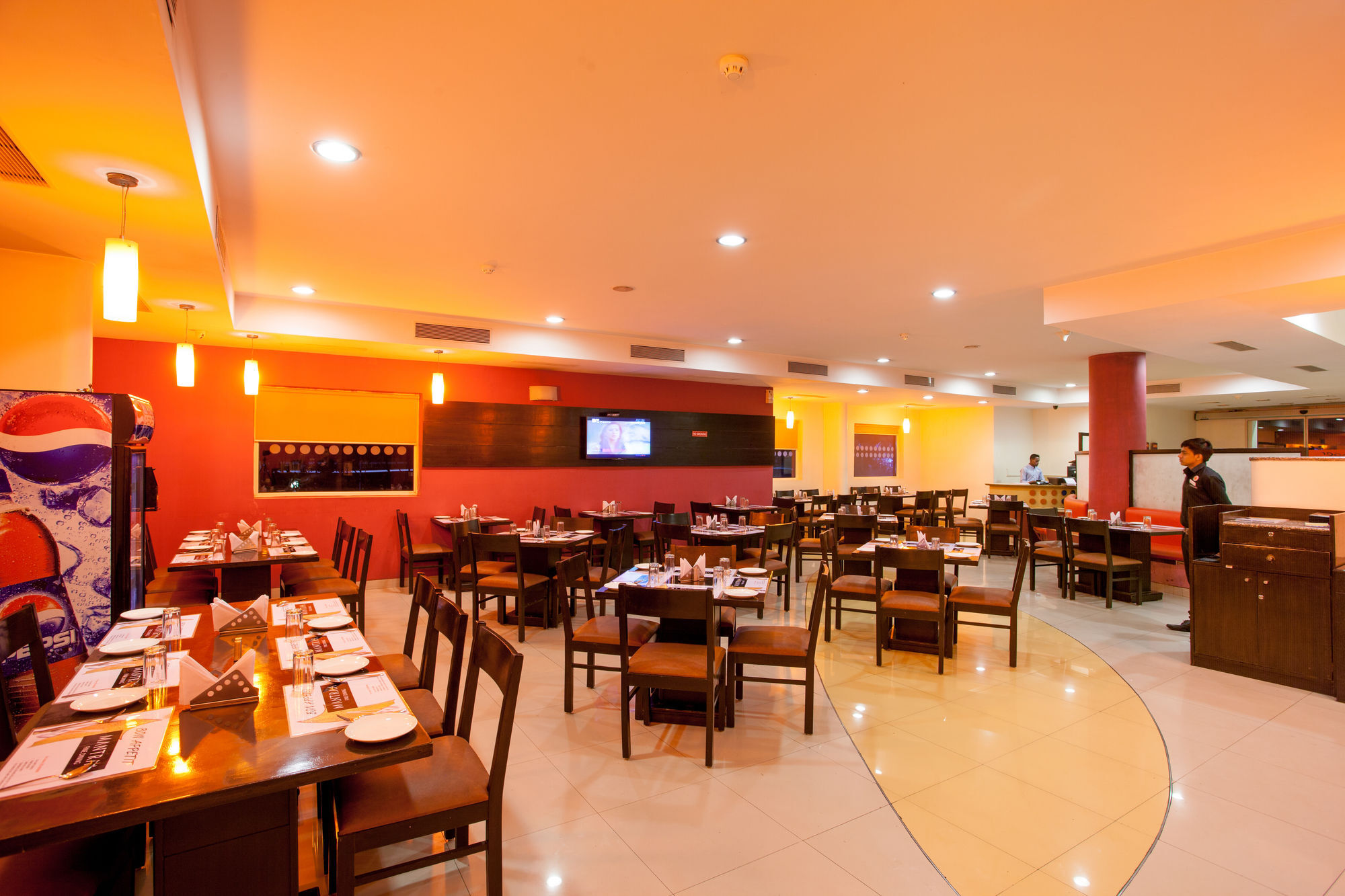 Nashik Hotel Екстериор снимка